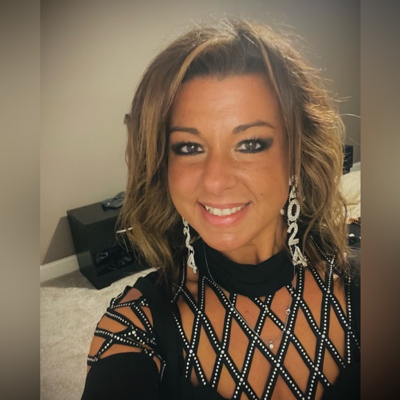 Meet your Posher, Crystal - Picture 1 of 1